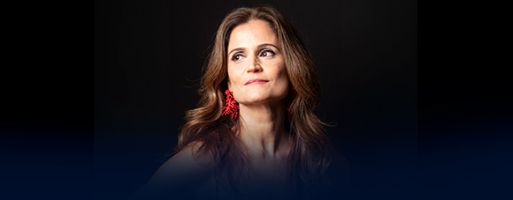 CAROL SABOYA – BOSSAS E OUTROS SONS – COMEMORANDO 25 ANOS DE CARREIRA